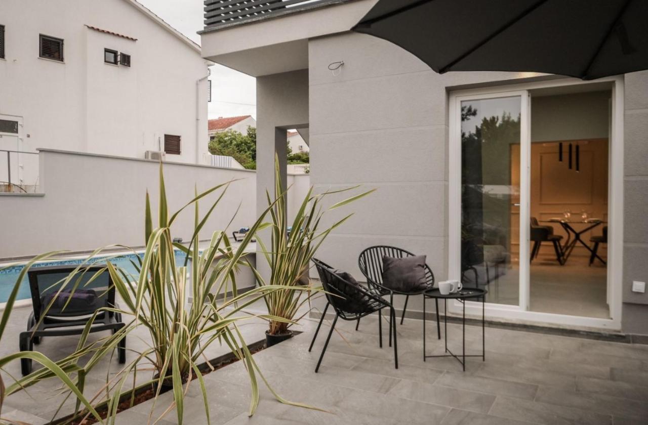 Luxury Apartments Villa Lacrima 실로 외부 사진