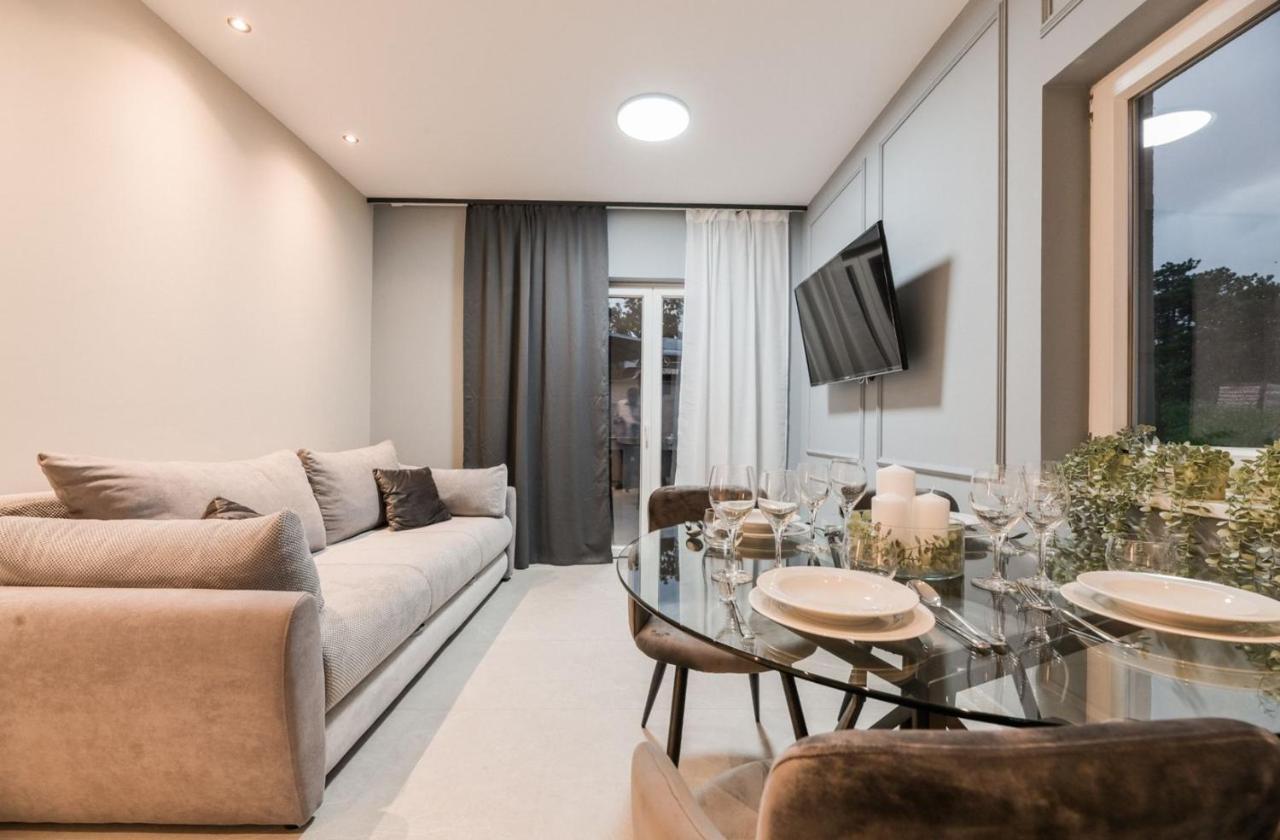 Luxury Apartments Villa Lacrima 실로 외부 사진