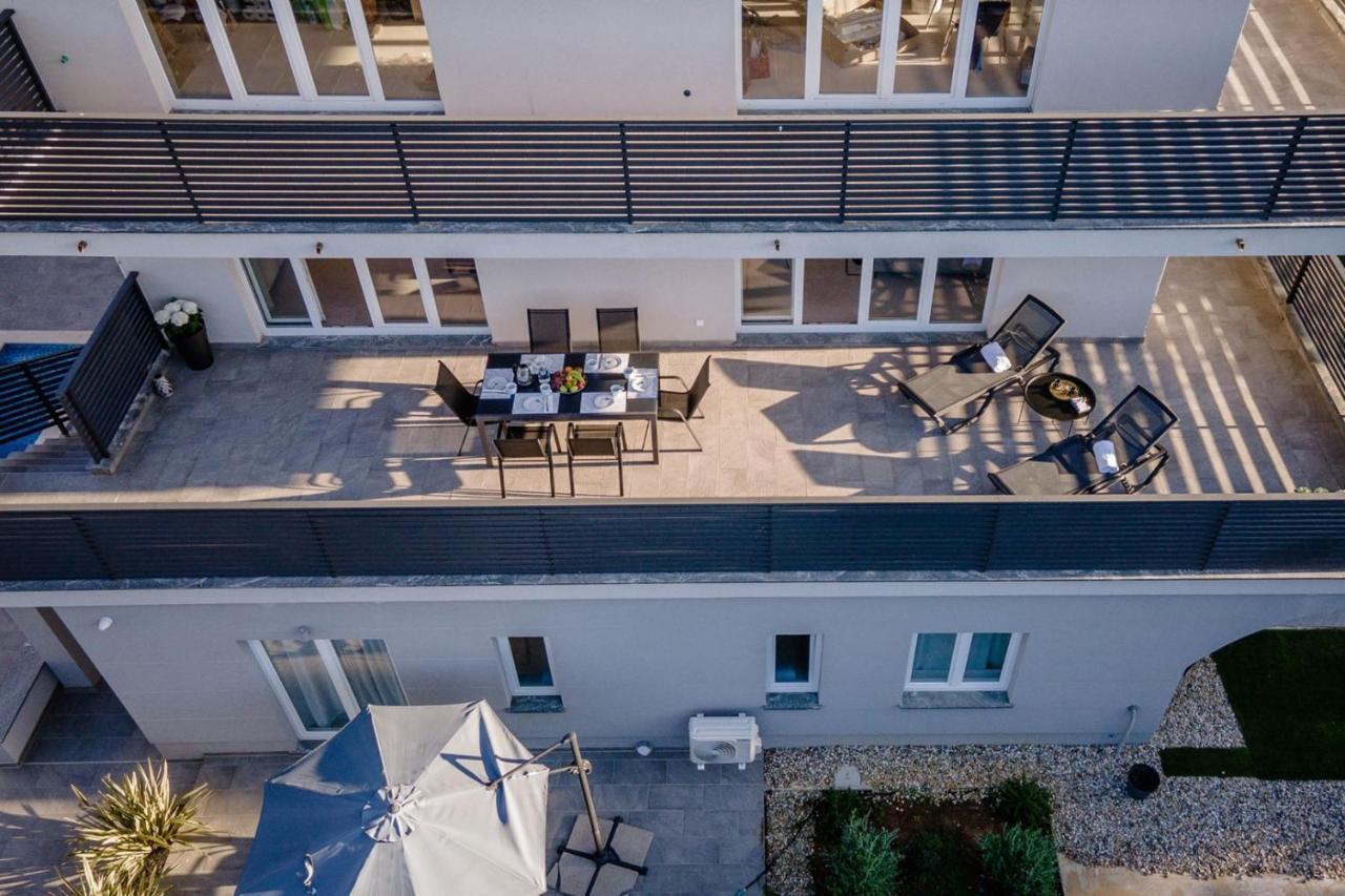Luxury Apartments Villa Lacrima 실로 외부 사진